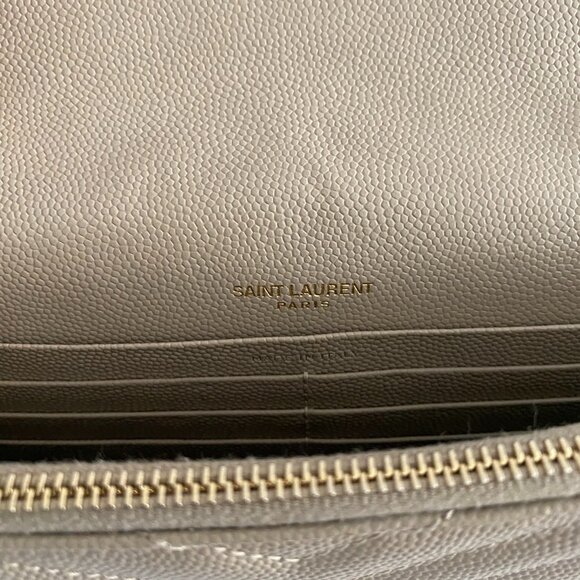YSL C. Wall (153Y) Mono Avec - Beige w/Gold chain - Picture 4 of 10